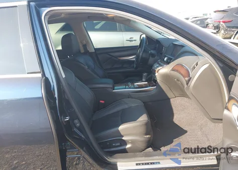 2018 Infiniti Q70L 3.7 Luxe from USA, damaged, VIN JN1BY1PP1JM330690